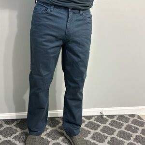 English Laundry navy pants 32x 30